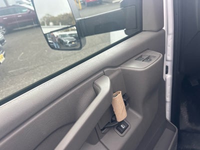 2025 Chevrolet Express Cutaway 3500 1WT