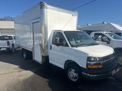 2024 Chevrolet Express Cutaway 3500 1WT