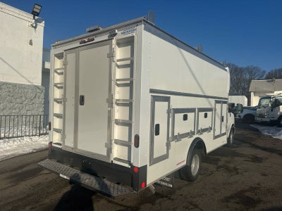 2025 Chevrolet Express Cutaway 4500 2WT