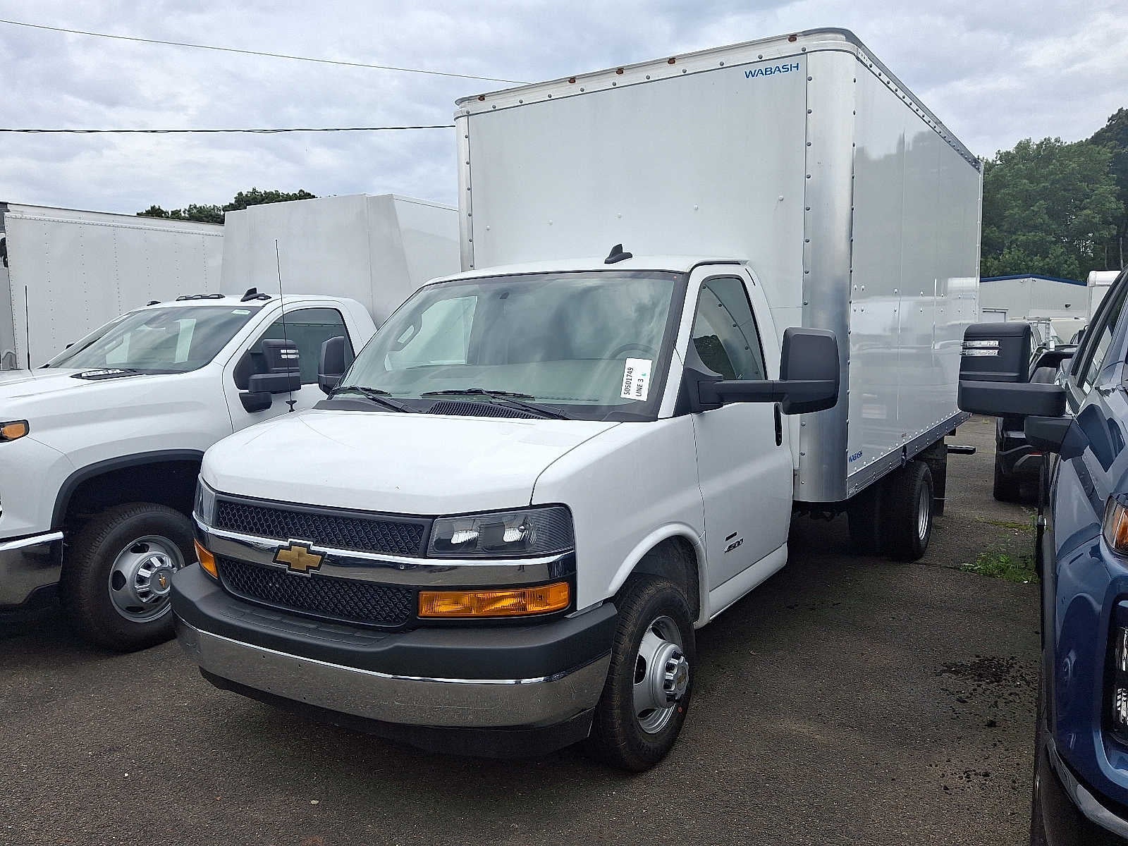 2024 Chevrolet Express Cutaway 4500 2WT