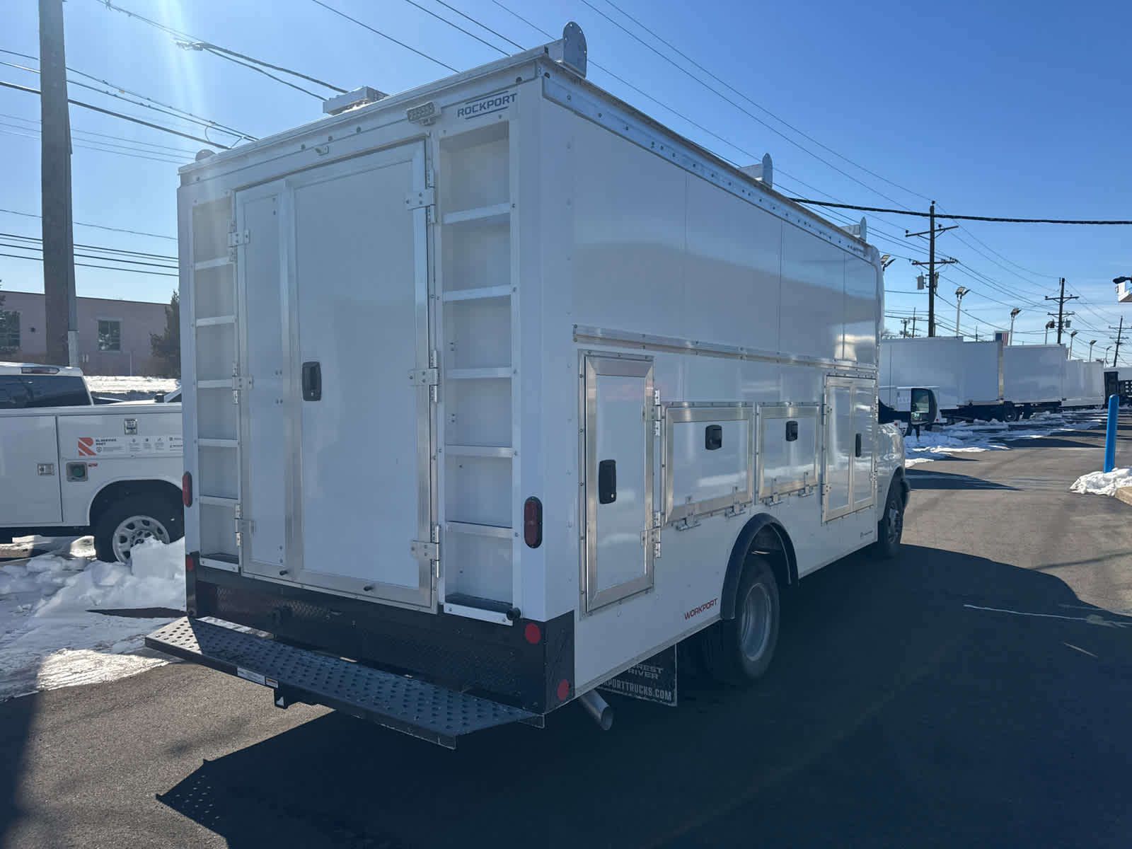 2025 Chevrolet Express Cutaway 4500 2WT