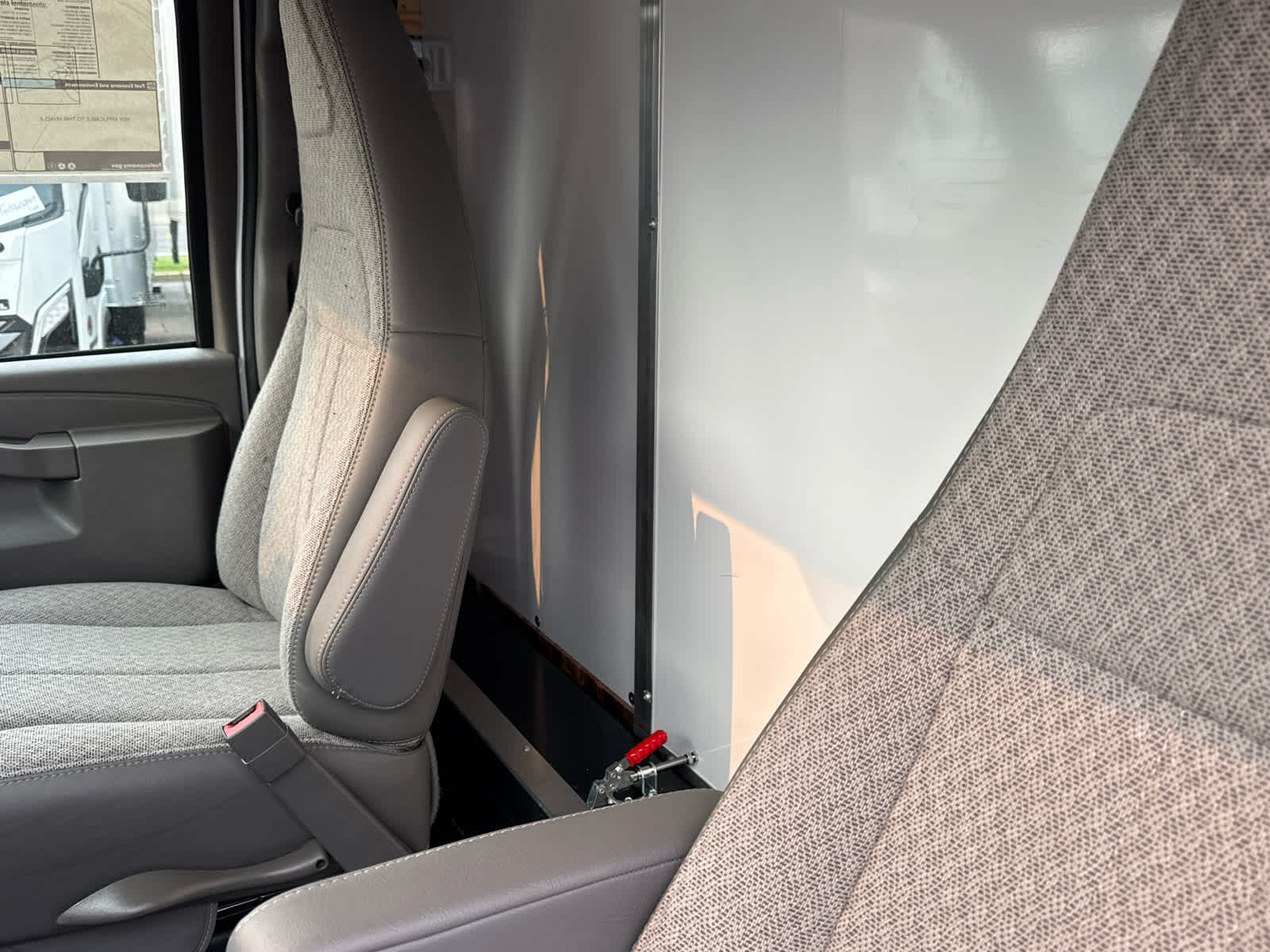2026 Chevrolet Express Cutaway 4500 2WT
