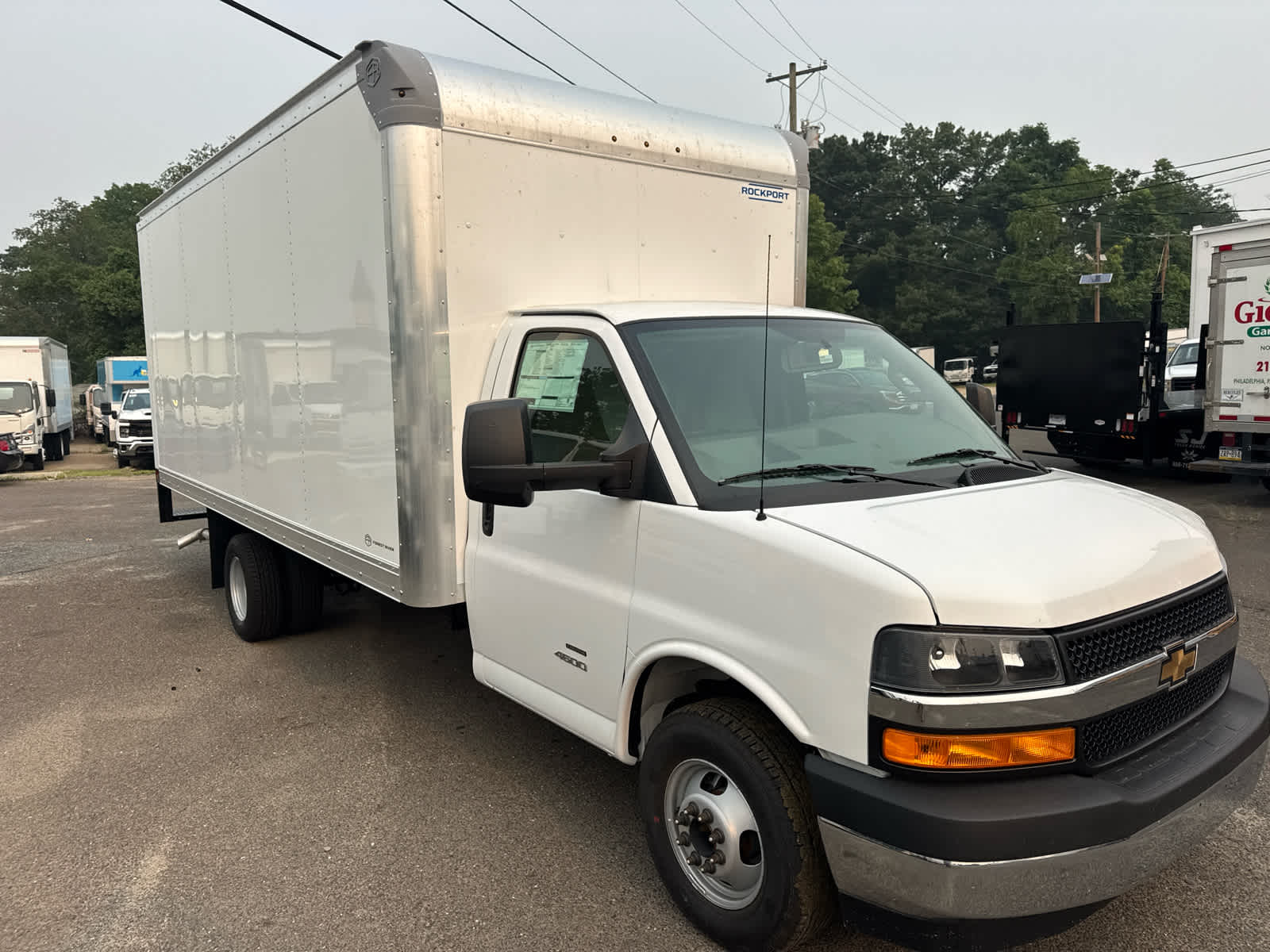 2026 Chevrolet Express Cutaway 4500 2WT