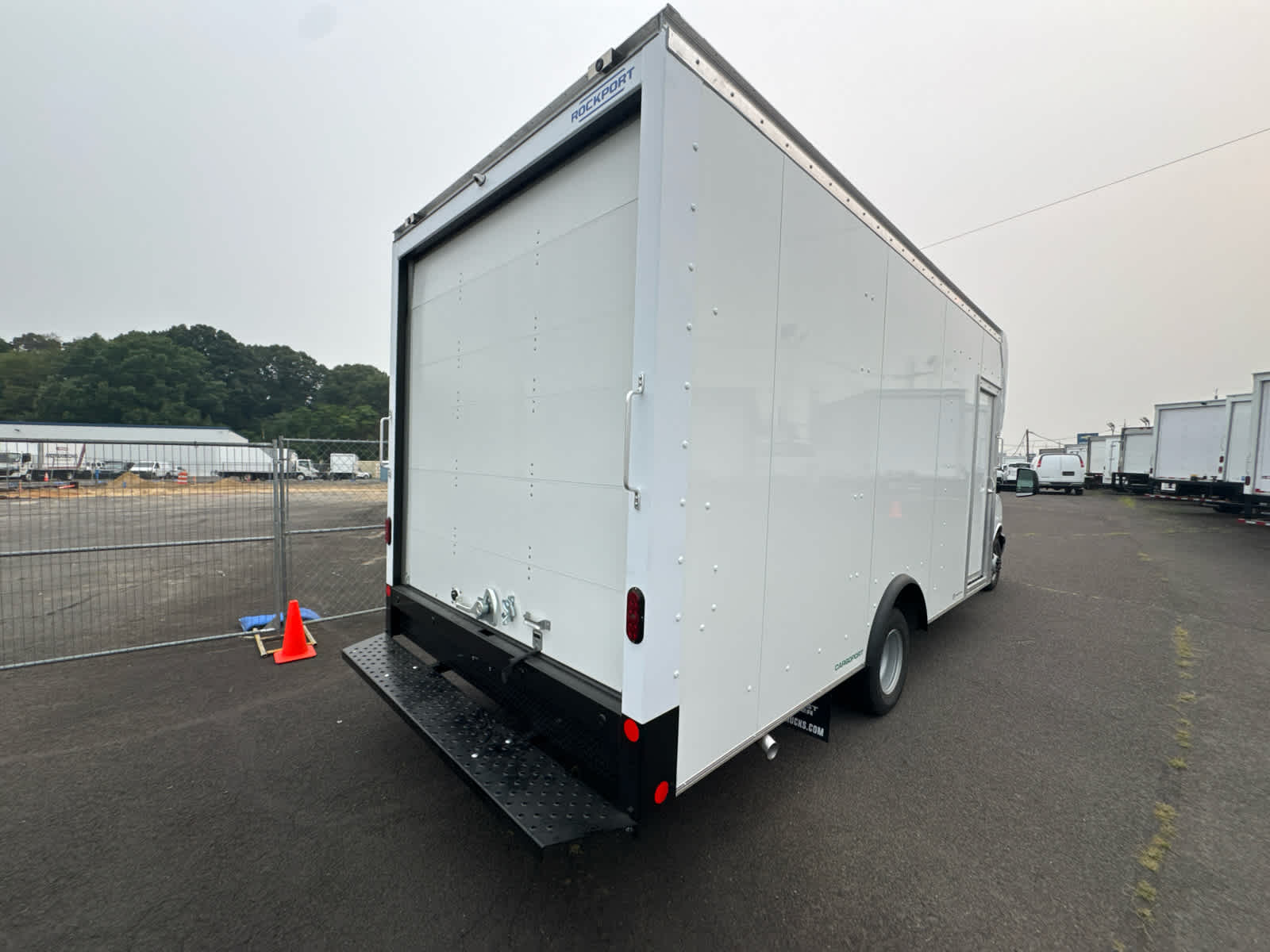 2026 Chevrolet Express Cutaway 4500 2WT