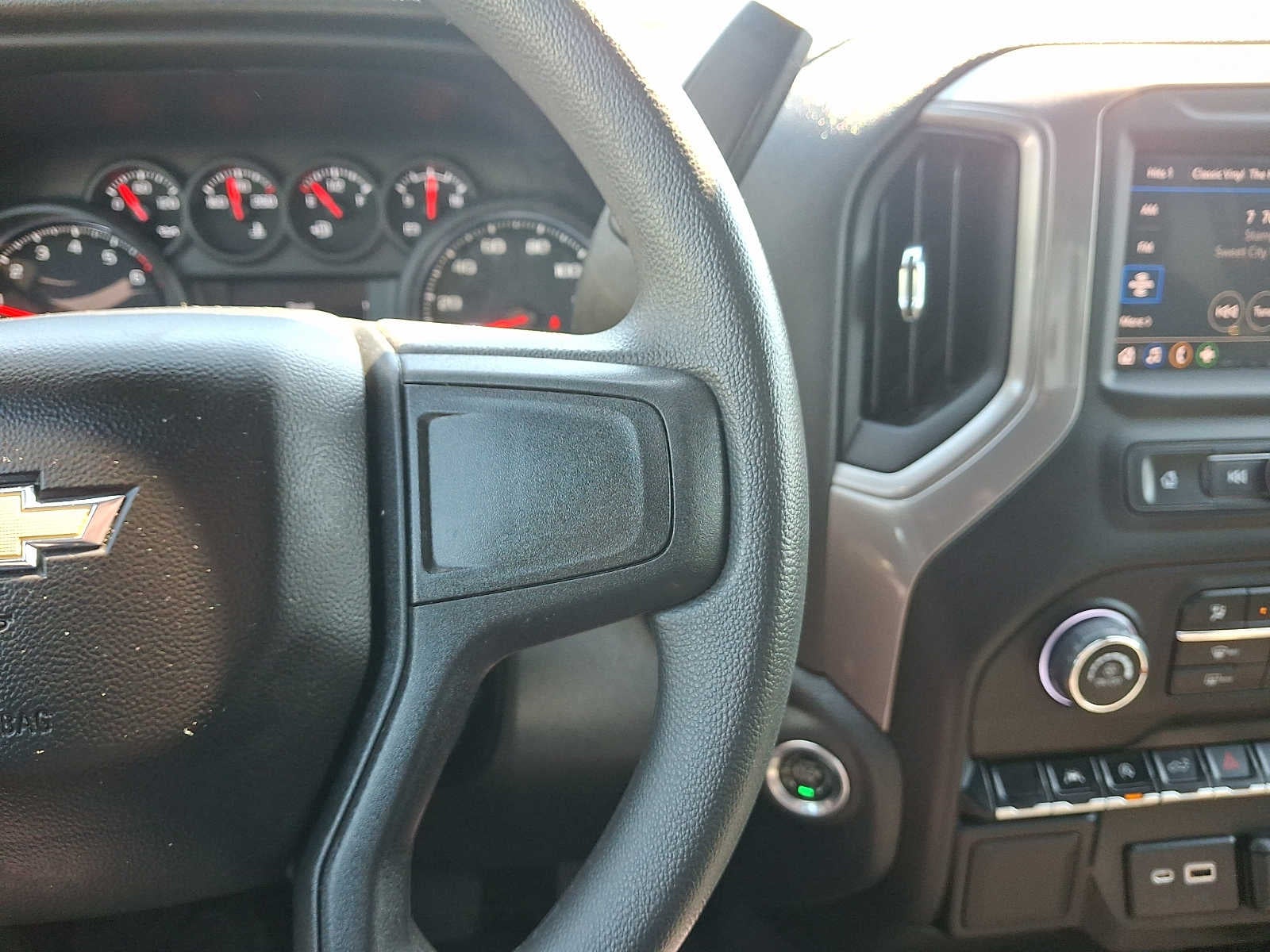 2023 Chevrolet Silverado 1500 Custom