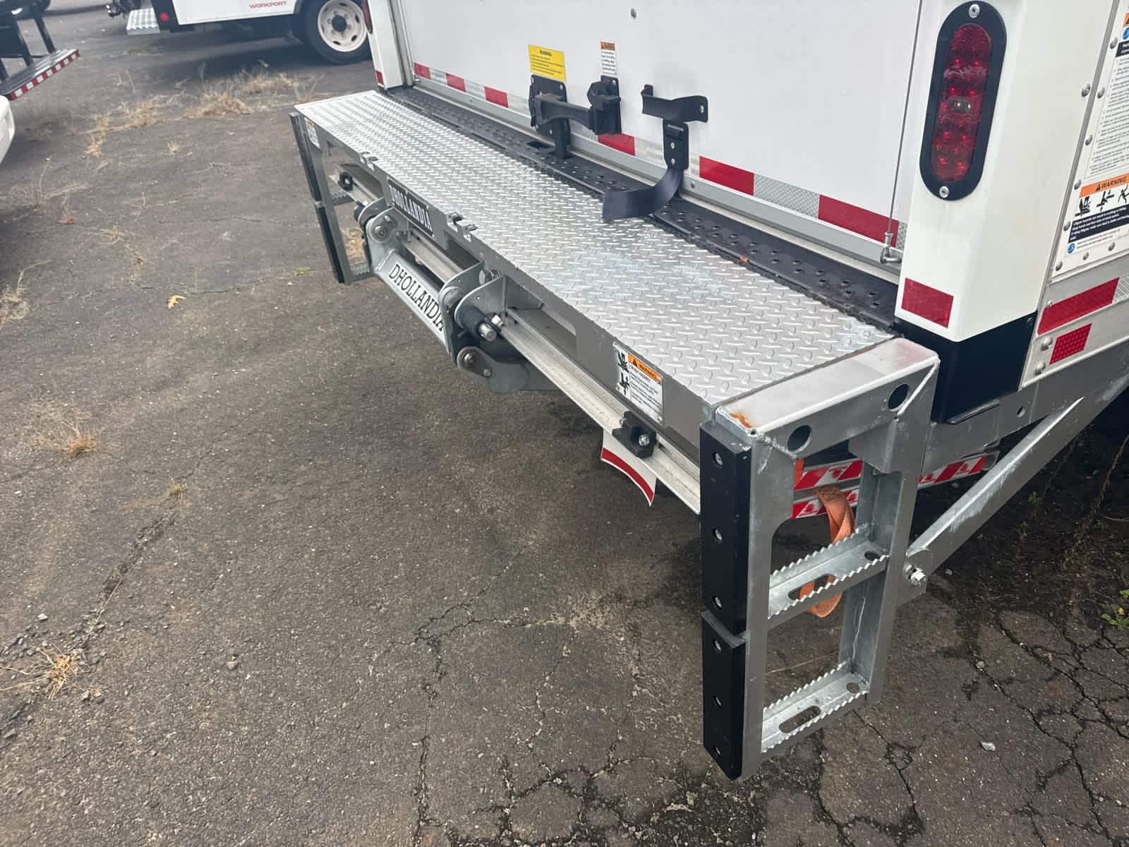 2024 Chevrolet Low Cab Forward 4500 NA