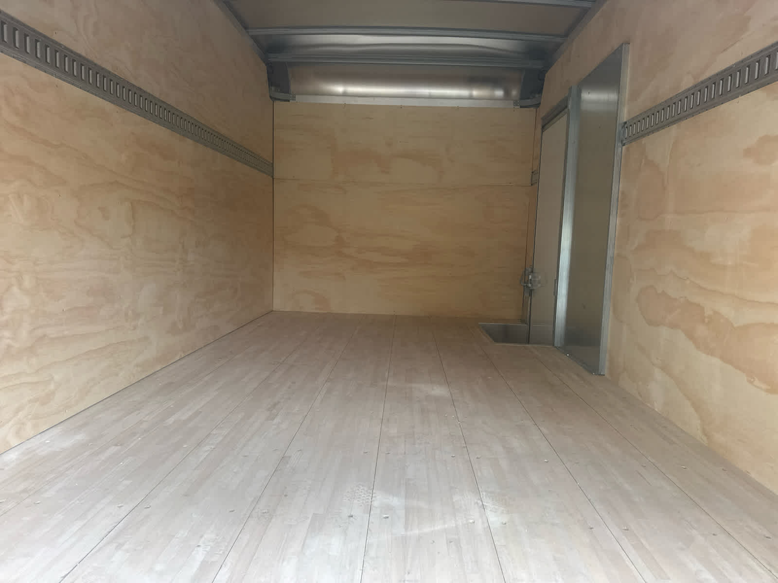 2024 Chevrolet Low Cab Forward 4500 NA