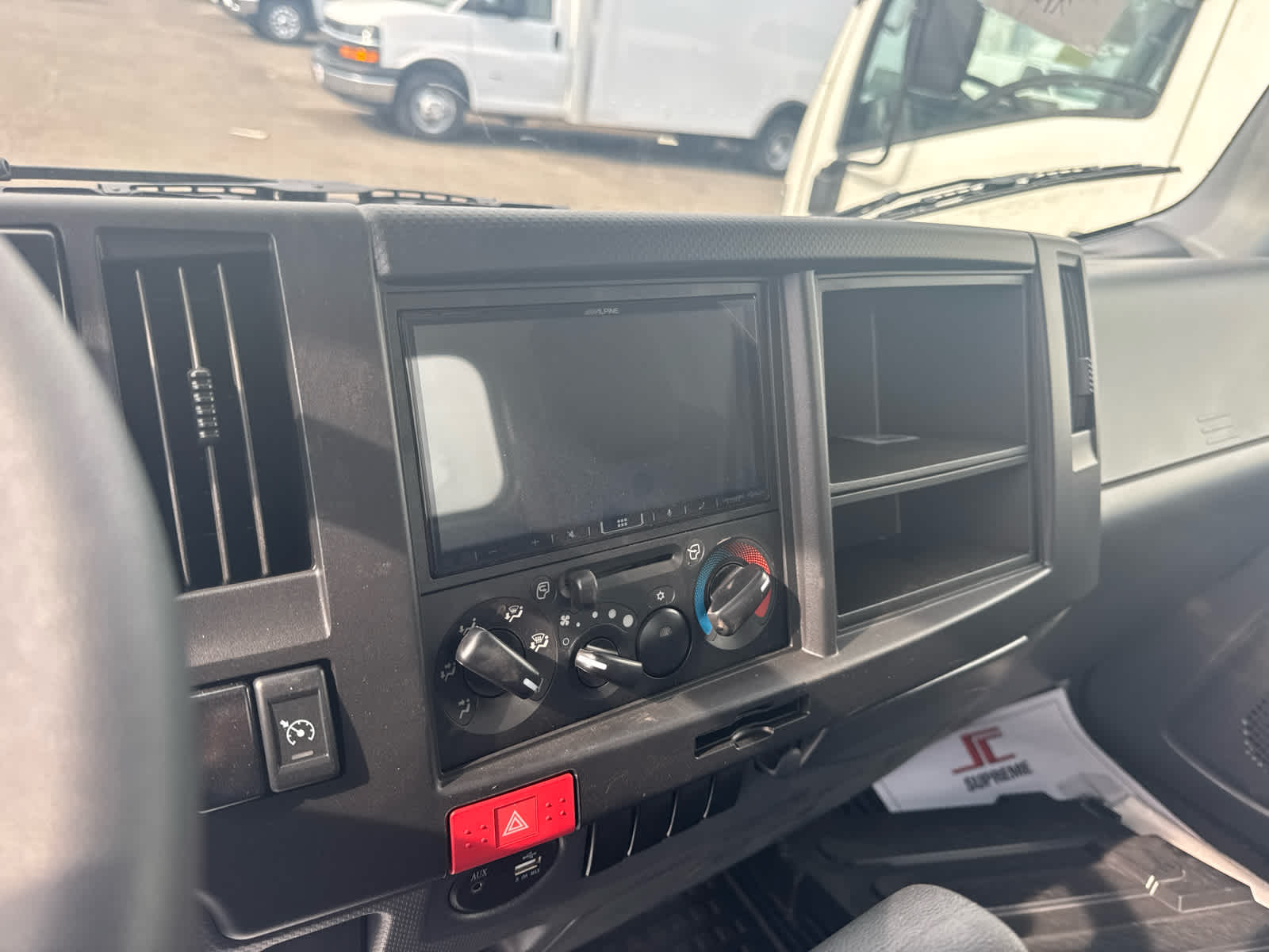 2025 Chevrolet Low Cab Forward 4500 HG 1WT