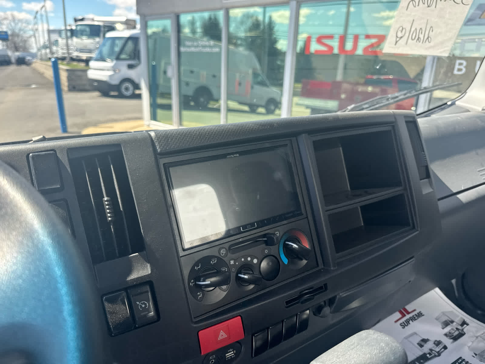 2025 Chevrolet Low Cab Forward 4500 HG 1WT