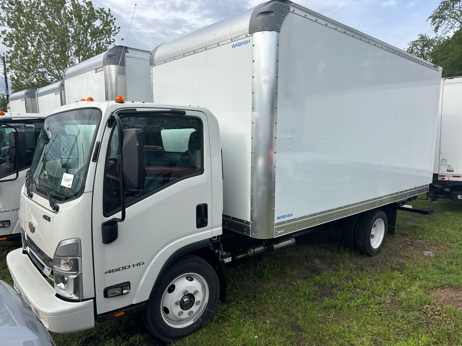 2025 Chevrolet Low Cab Forward 4500 HG 1WT