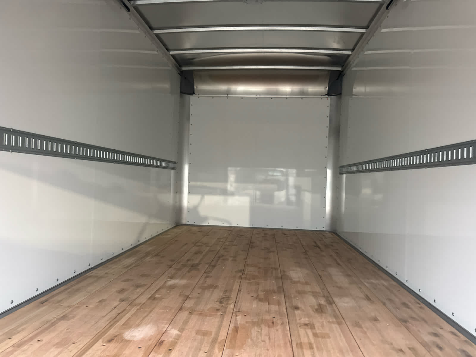 2025 Chevrolet Low Cab Forward 4500 HG 1WT