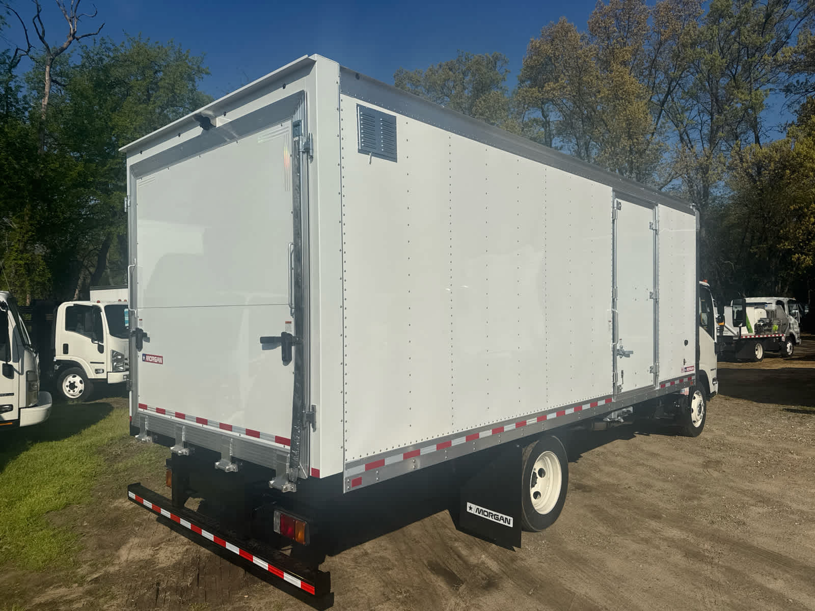 2025 Chevrolet Low Cab Forward 5500 XG 1WT
