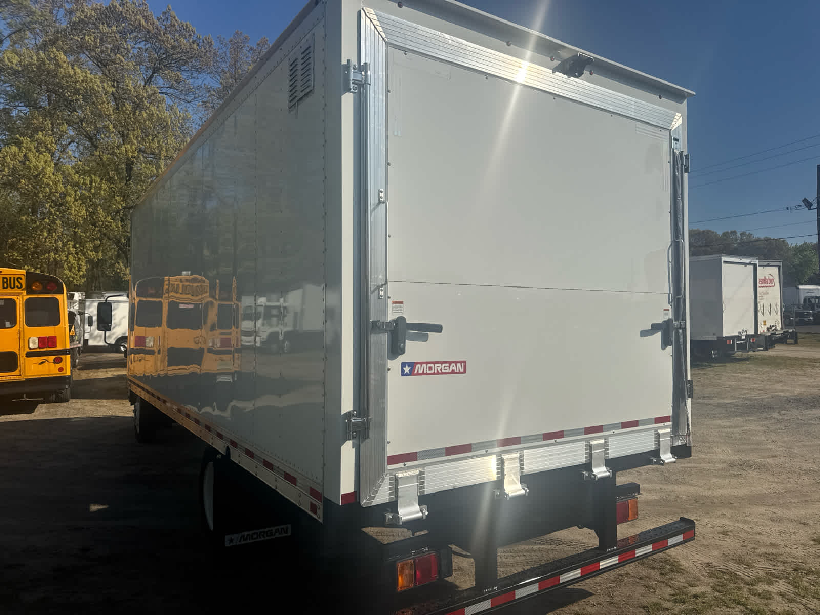 2025 Chevrolet Low Cab Forward 5500 XG 1WT