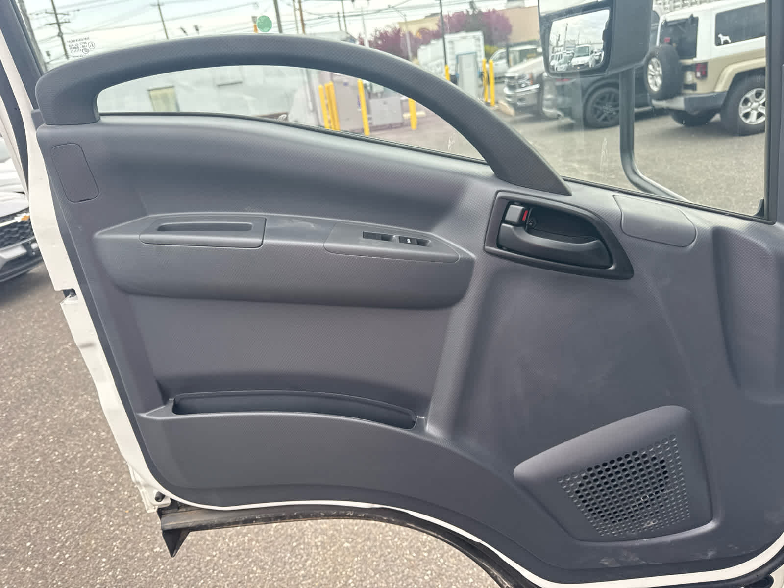 2025 Chevrolet Low Cab Forward 5500 XG 1WT