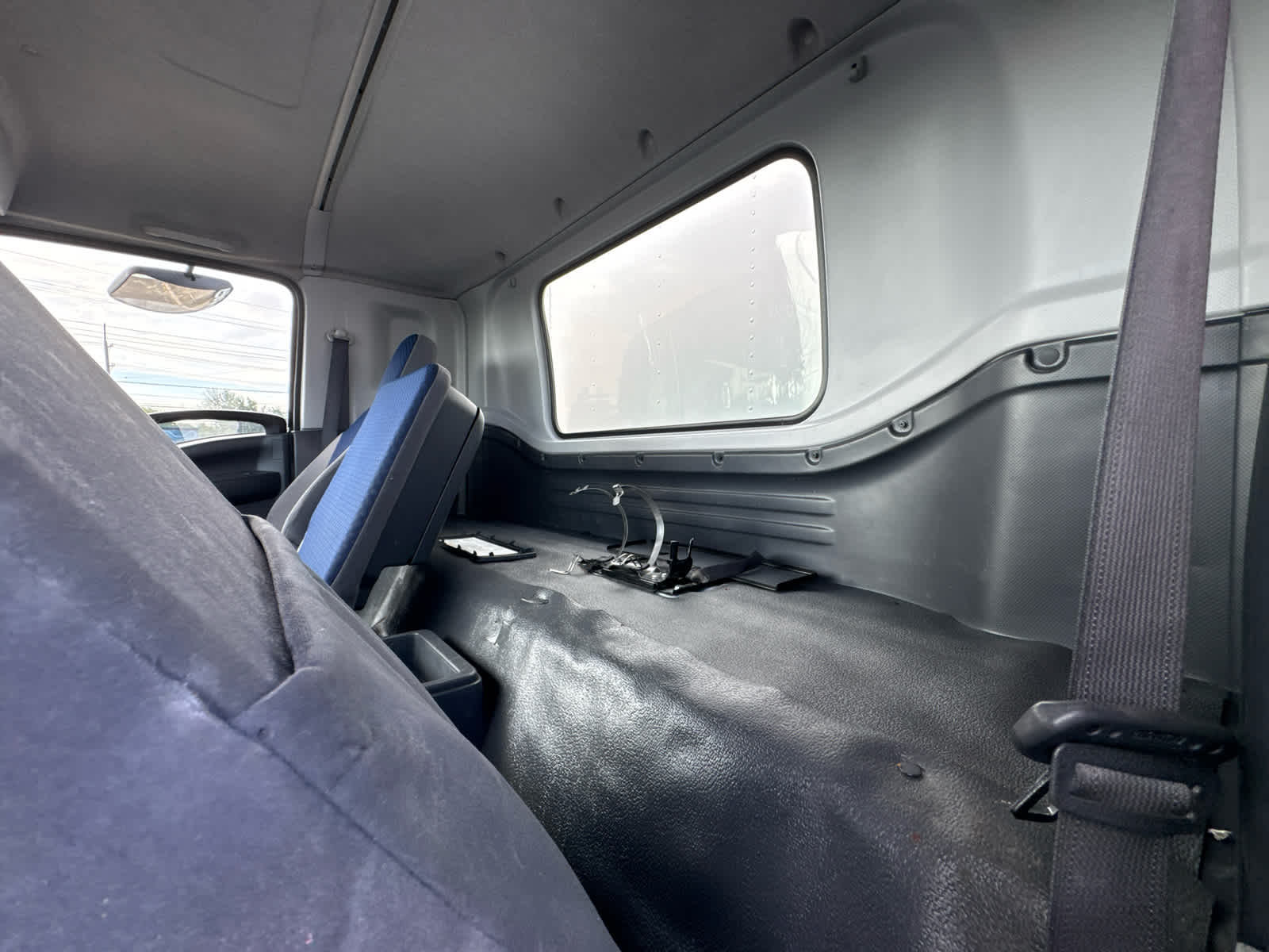 2024 Chevrolet Low Cab Forward 6500 XD 1WT