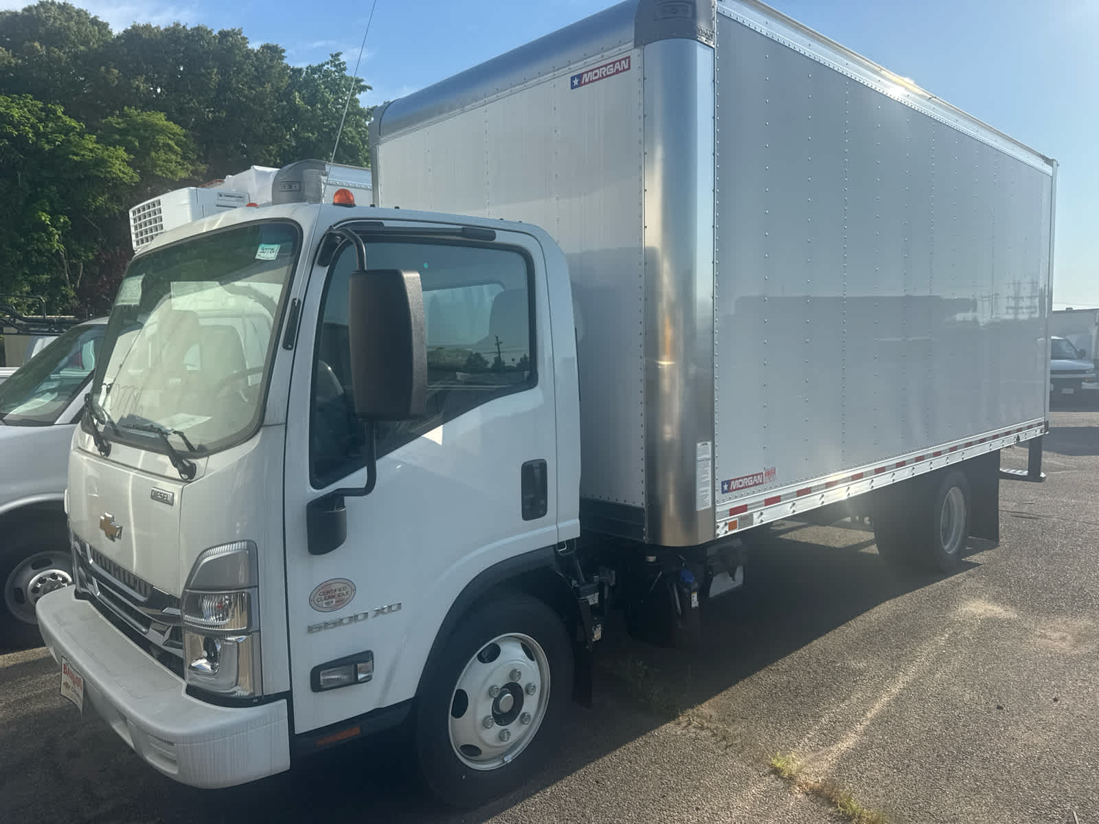 2024 Chevrolet Low Cab Forward's photo