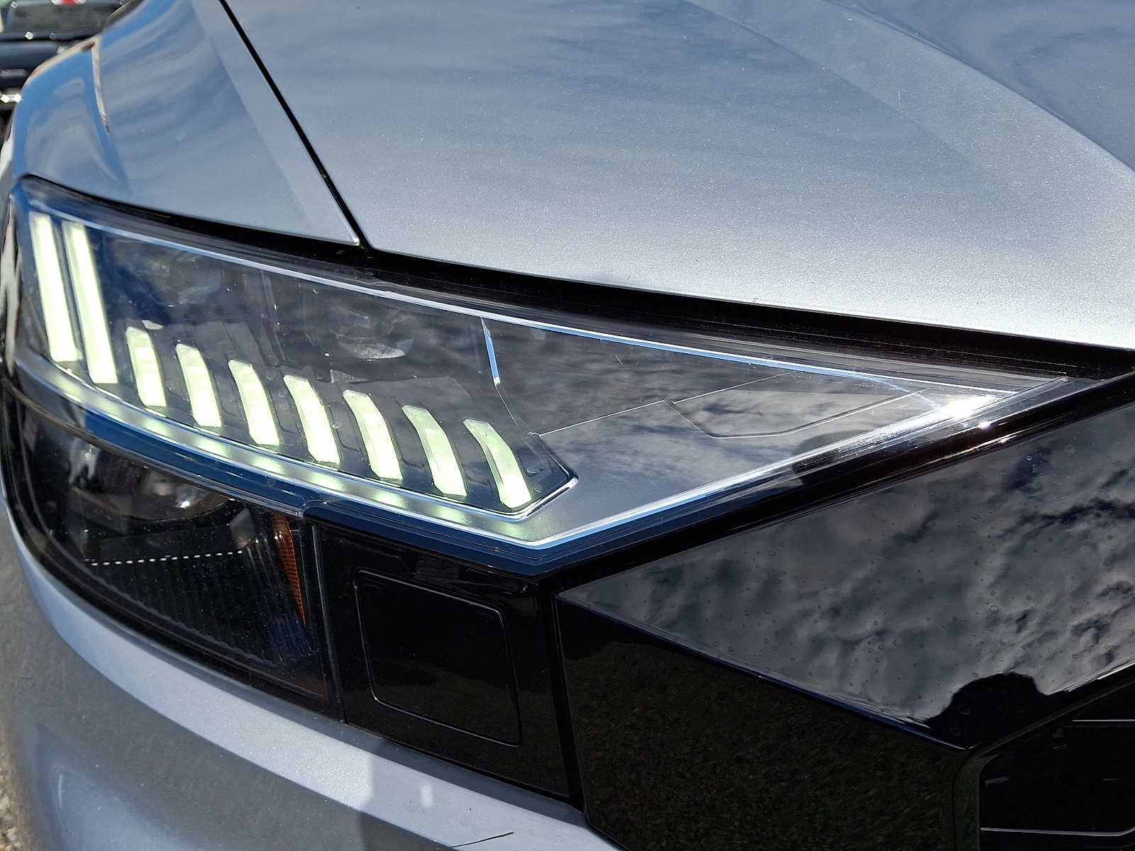 2023 Audi SQ8 Premium Plus