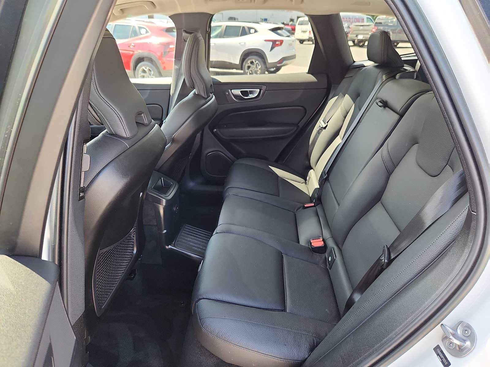 2023 Volvo XC60 Recharge Plug-In Hyb Plus Bright Theme