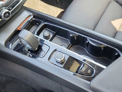 2023 Volvo XC60 Recharge Plug-In Hyb Plus Bright Theme
