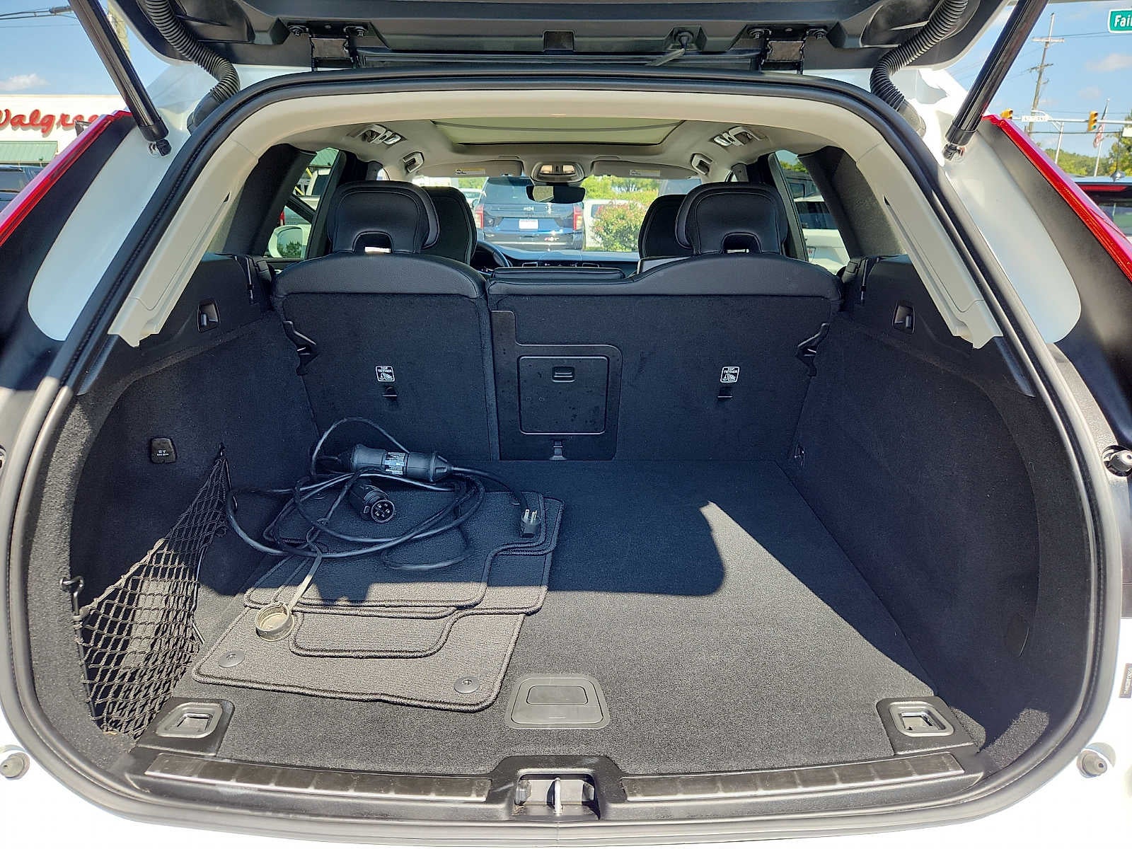 2023 Volvo XC60 Recharge Plug-In Hyb Plus Bright Theme
