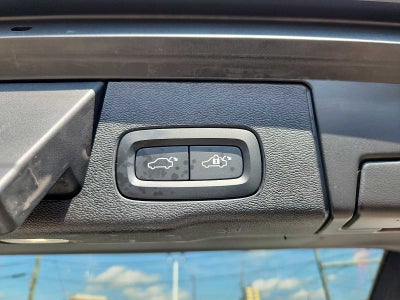 2023 Volvo XC60 Recharge Plug-In Hyb Plus Bright Theme