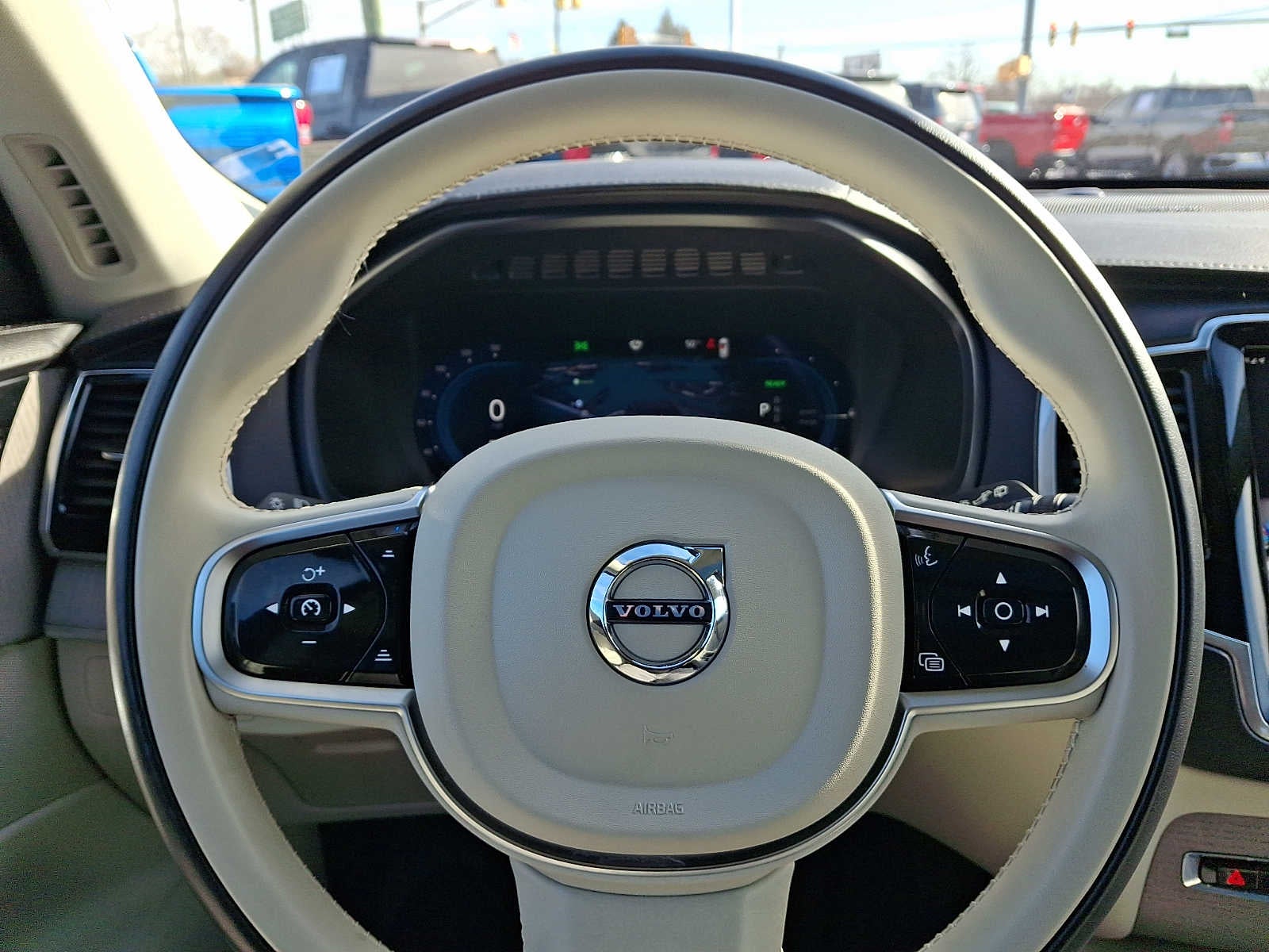 2025 Volvo XC90 Plug-In Hybrid Ultra