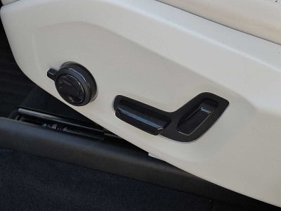 2025 Volvo XC90 Plug-In Hybrid Ultra